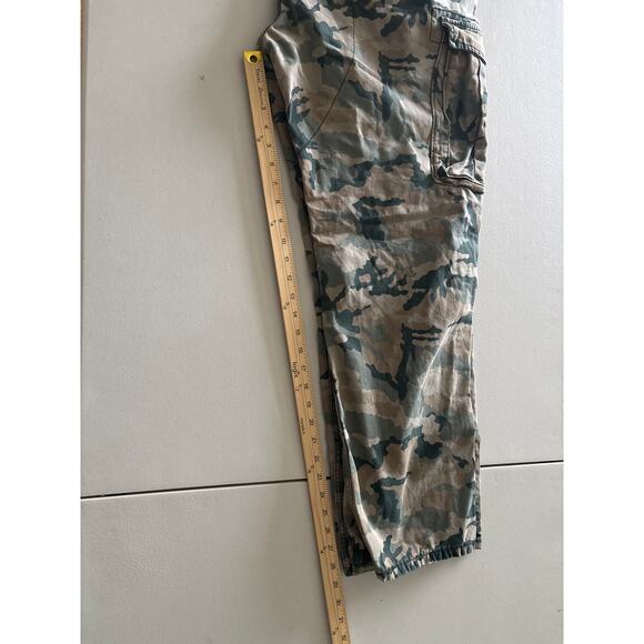 Levis Pants Mens 38x32 Brown Cargo Camouflage Tactical Utility Outdoors Military - Picture 10 of 14